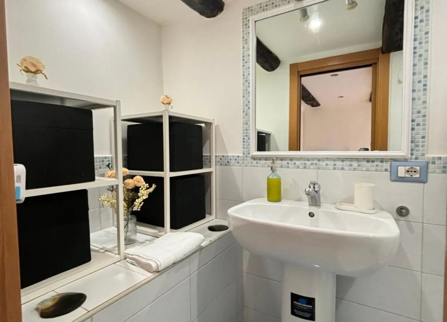 Ad Home نابولي